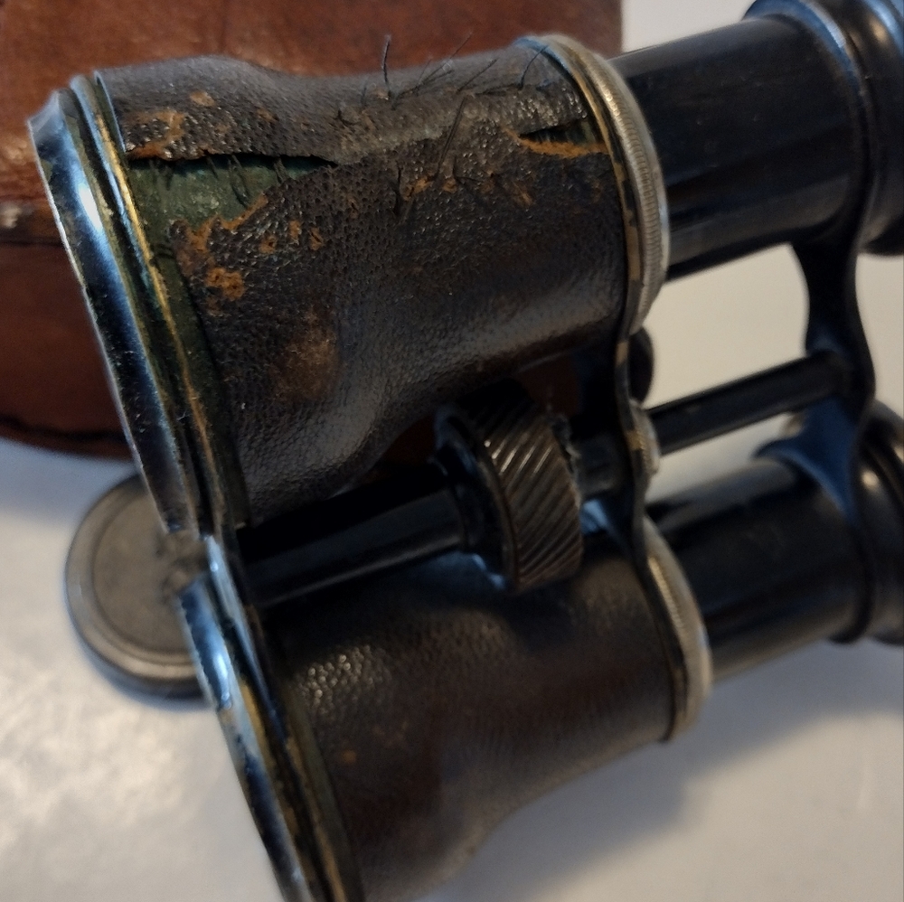 Vintage Pebble Leather Opera/Theater  Lenses Glasses Binoculars - Picture 9 of 10